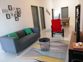 Lubok Jong Homestay